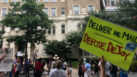 Protesters gather at postmaster general's DC home over Trump support and mail-in voting, demand his firing (VIDEOS)