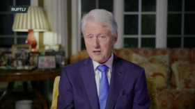 Bill Clinton lectures Trump on ‘taking responsibility’ & proper Oval Office behavior while backing Biden’s 2020 bid