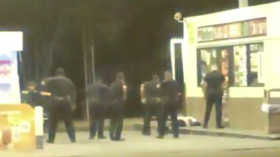 Louisiana cops shoot & kill black man as he ‘walks away’, tries to enter gas station ‘armed with a knife’ (DISTURBING VIDEOS)