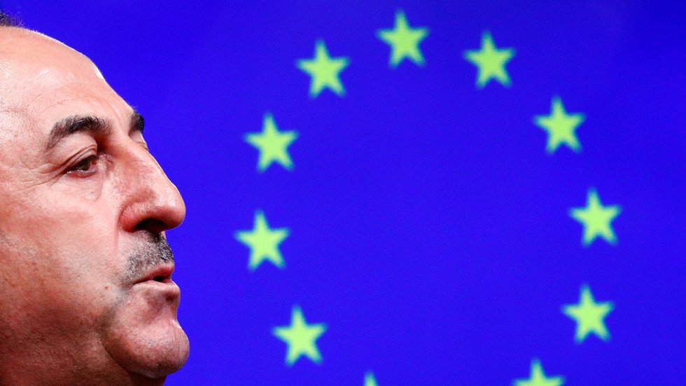 Turkey wants visa liberalization and updates to migrant deal as EU