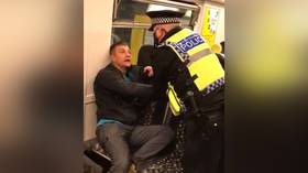 Liverpool cop FIGHTS, pepper-sprays, & handcuffs maskless commuter with alleged ‘health condition,’ triggering online wrath