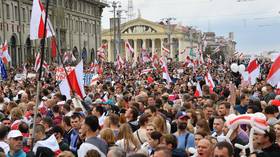 Tens of thousands again hit streets of Minsk as protests continue across Belarus for 4th consecutive weekend (PHOTOS, VIDEOS)