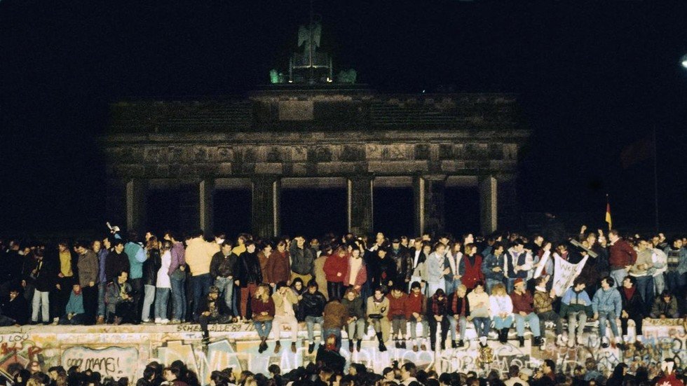 Less Than The Sum Of Its Parts: German Reunification Thirty Years On ...