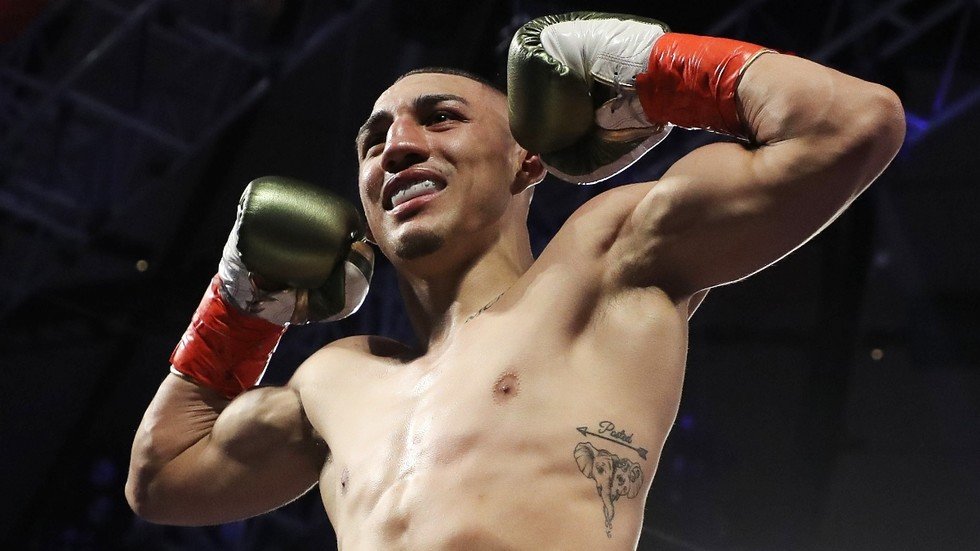 'Ready To Take Over The World': Teofimo Lopez DETHRONES Vasyl ...