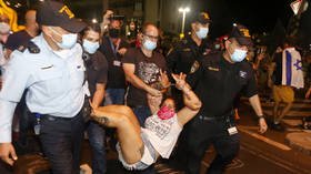 Clashes, arrests & fines as Israelis hold multiple ‘socially-distanced’ rallies in defiance of lockdown measures (VIDEOS)