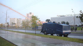 Almost two months after disputed vote, Belarusian police deploy water cannon, make arrests at Minsk anti-Lukashenko rally VIDEOS)