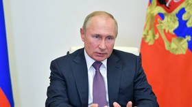 Putin invites Azerbaijani & Armenian FMs to FRIDAY talks in Moscow, urges halt to ongoing hostilities in disputed Nagorno-Karabakh