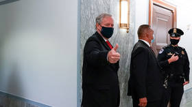 White House Chief of Staff Meadows bashed for refusing to speak to press with a mask on in hectic exchange