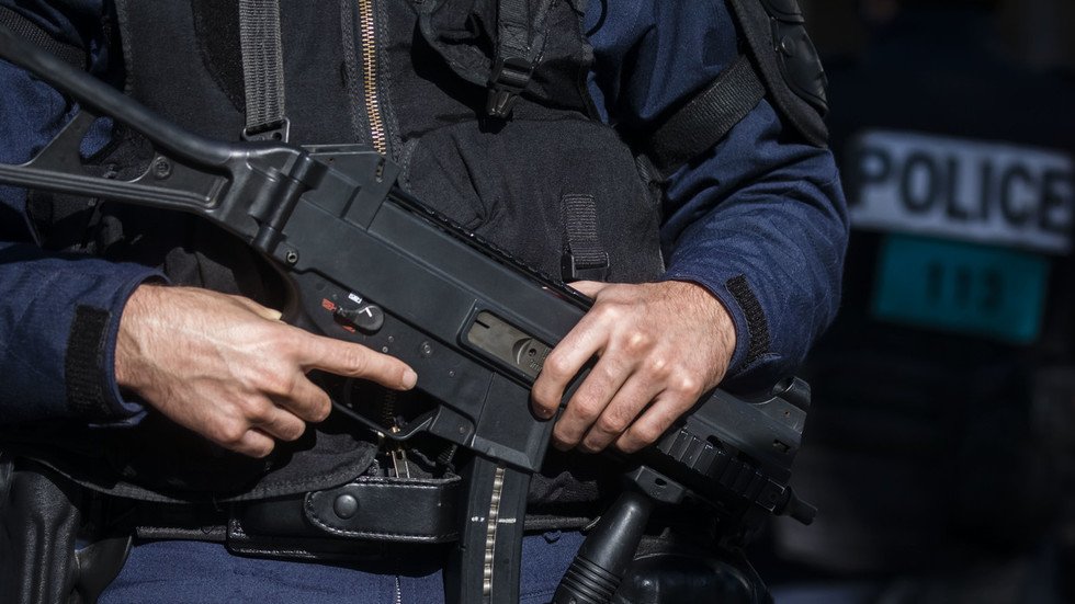 French police arrest man armed with knife making threats outside Paris ...