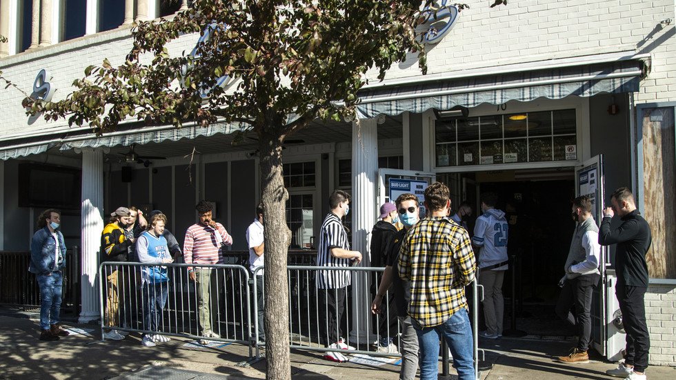 ‘Pandemic’s worse than it’s ever been’: Iowa imposes STATEWIDE mask ...