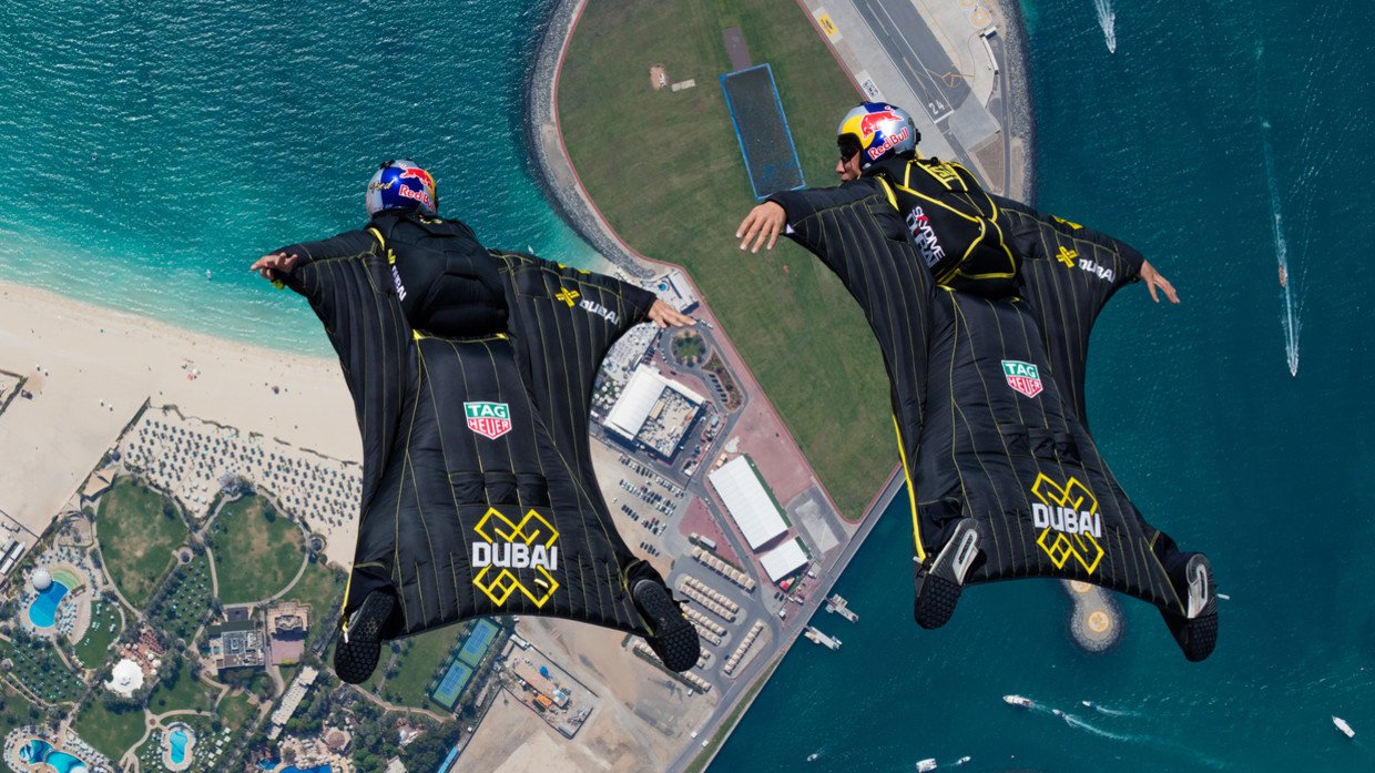 Vincent Reffet: French 'Jetman' dies in training accident