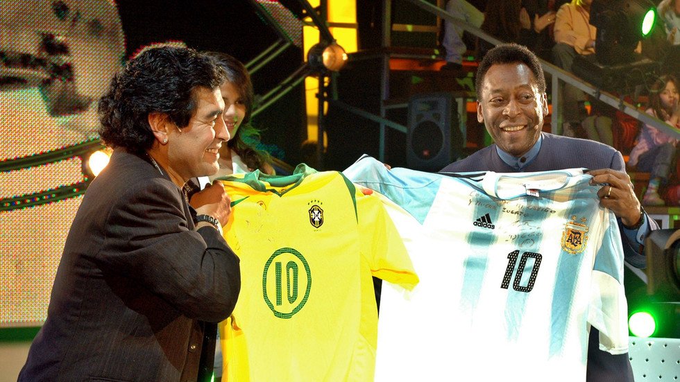 'I Love You, Diego': Brazilian Football Legend Pele Leaves Emotional ...