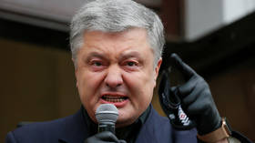 'Get on your knees' before Putin: Ex-Ukrainian leader Poroshenko says Zelensky will humiliate country to end Donbass conflict