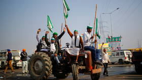 Indian PM Modi agrees to hold talks with farmers amid widespread protests against agricultural reform (VIDEO)