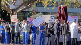 Stanford doctors & nurses protest Covid-19 vaccine distribution ‘algorithm’ that saw frontline workers sidelined (VIDEO)