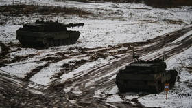 As Belarus shuts border, Lithuania invites NATO for war games with tanks & troops just 8km from shared frontier
