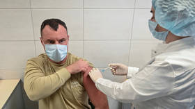 Russia stops enrolling volunteers for Sputnik V Covid-19 vaccine trial, has enough to study efficacy & safety – Health Ministry