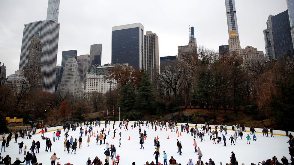 NYC mayor says city will drop Trump contracts to run ice-skating rinks ...