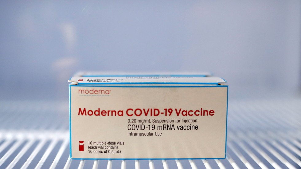 THOUSANDS of Moderna Covid vaccine doses spoil in Maine & Michigan due ...