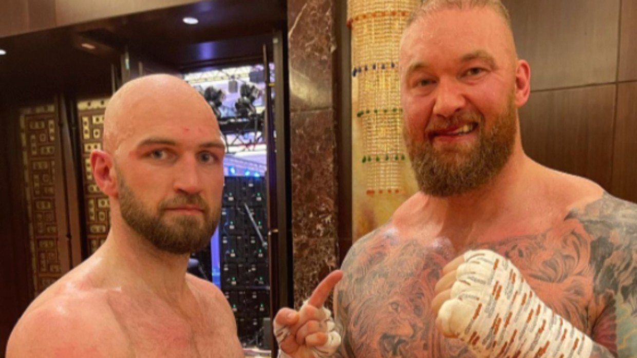 WATCH Game of Thrones giant Hafthor Bjornsson earns DRAW in boxing debut ahead of Eddie Hall superfight — RT Sport News
