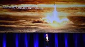 Musk’s wealth keeps soaring, but he wants to ditch worldly possessions to colonize Mars