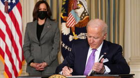 Biden ends contracts with private prisons in series of executive orders on race & ‘systemic problems’ in criminal justice system