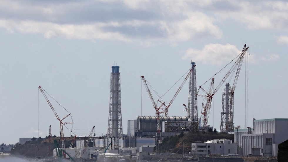 Authorities warn of water level drop at damaged Fukushima nuclear plant ...