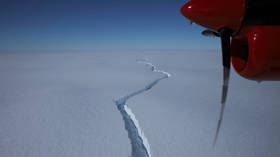 Gigantic iceberg 20 times the size of Manhattan breaks off from Antarctica (VIDEO)