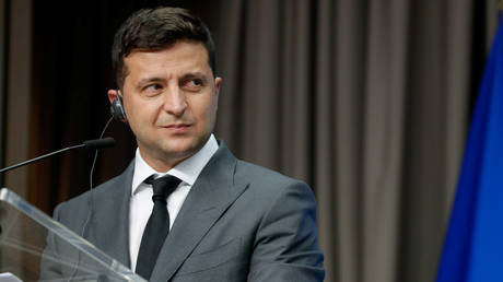 FILE PHOTO. Ukrainian President Volodymyr Zelensky gives a press conference at the end of an EU-Ukraine Summit at the European Council in Brussels, Belgium, October 6, 2020. © Reuters / Stephanie Lecocq