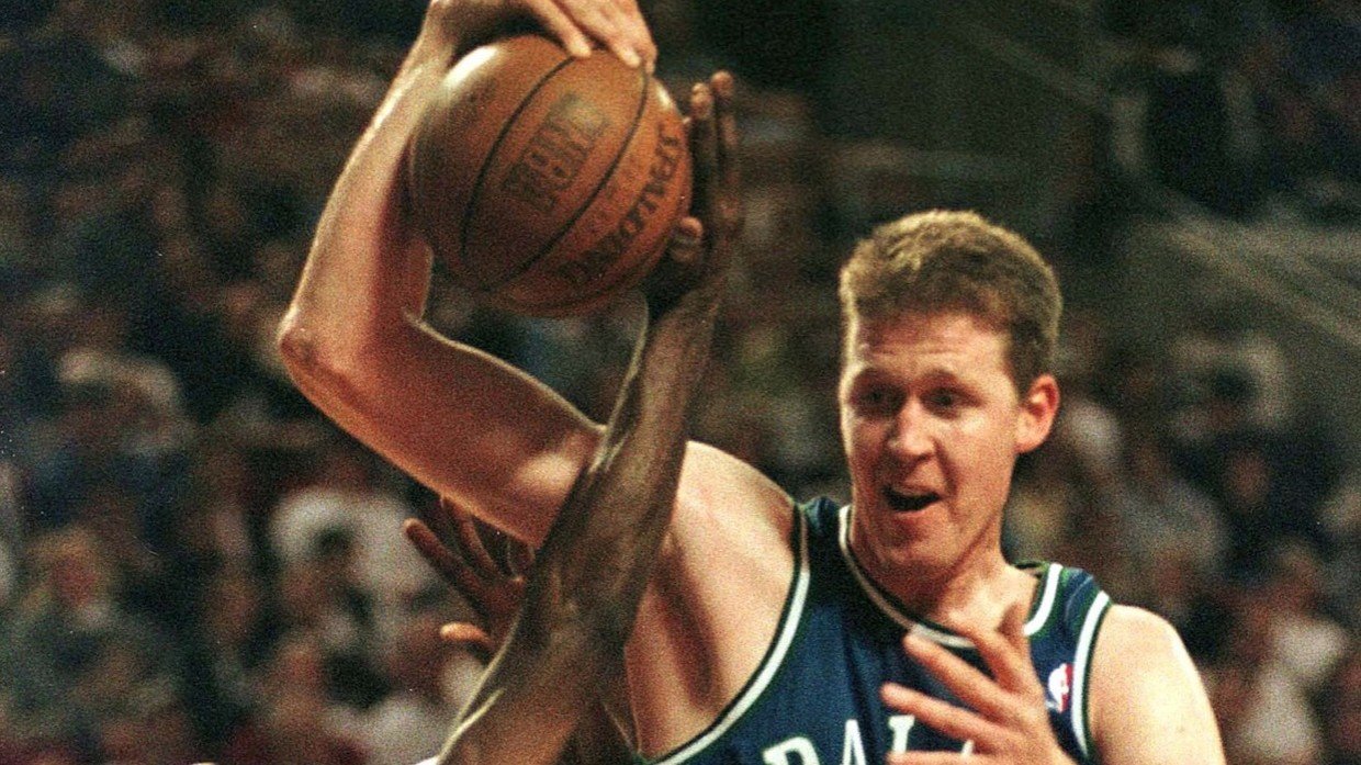 Shawn Bradley Paralyzed - Former NBA Player Hit by a Driver While on His  Bike