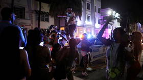 Miami Beach extends state of emergency, curfew & road closures for 3 weeks as police struggle to contain wild parties (VIDEOS)