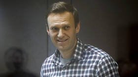 Lawyers claim Navalny is being ‘tortured’ & in ‘severe pain,’ but Russian prison service says he is in ‘satisfactory’ state