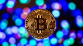 Bitcoin rallies to one-week high after Visa pilots crypto transactions