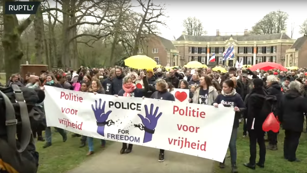 WATCH: As Anti-lockdown Protests Grow, Dutch ‘POLICE FOR FREEDOM’ Group ...