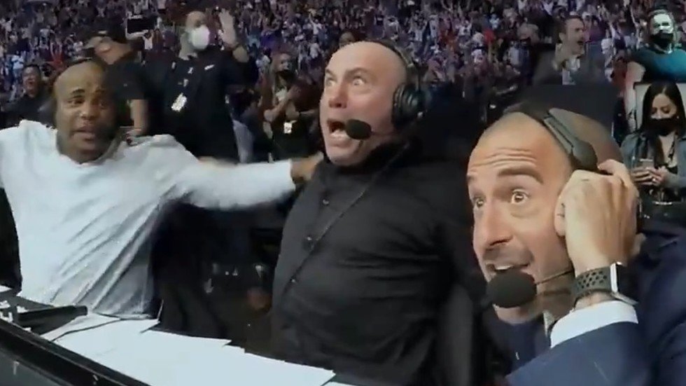 ‘Joe Rogan’s Reactions Give Me Life’: UFC Commentator Goes Viral (again ...