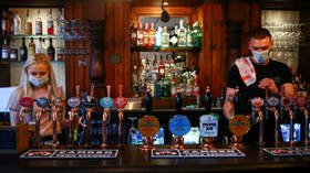 Re-opening pubs won’t require Covid-19 passports, but considering them for domestic use is ‘the right thing to do’ – minister