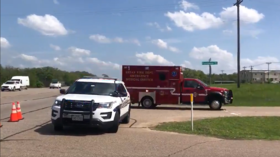 1 killed, 5 injured in Texas store shooting