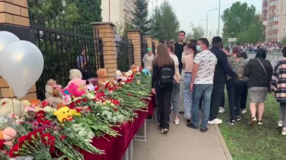 Траур в россии 24.03. Kazan School foto Dead.