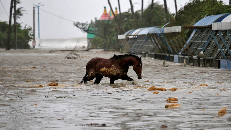 Cyclone Yaas Devastates Eastern Indian And Bangladeshi Coast: Dozens Of ...