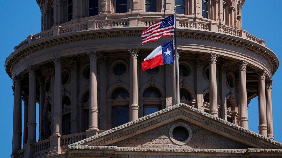 Dems Stage Surprise Walk-out At Texas State House To Block Vote On ...