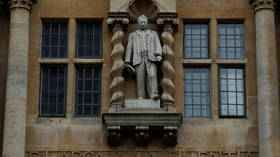Loss for iconoclasts as Oxford school decides to ‘contextualise’ statue of imperialist Cecil Rhodes instead of removing it