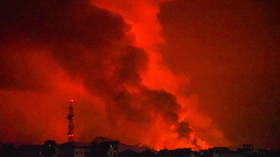 Nyiragongo volcano erupts in Congo, triggering evacuation as panicked residents scramble to flee to Rwanda (VIDEOS)