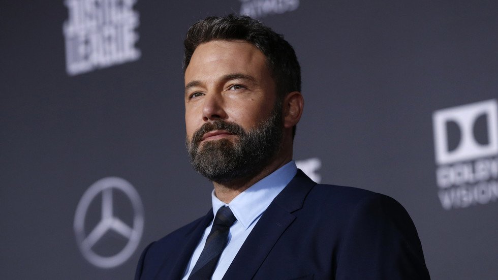 Documents reveal how Ben Affleck got into the CIA, promising to ‘do the ...