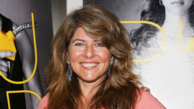 Twitter SUSPENDS progressive feminist author Naomi Wolf after slew of tweets opposing Covid-19 vaccinations