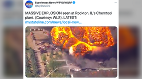 Huge blaze breaks out at Illinois chemical site after enormous explosion, locals evacuated (VIDEO)