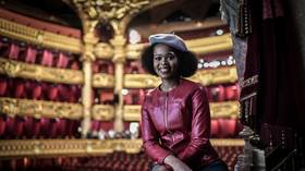 Detained South African opera star accuses Charles de Gaulle Airport staff of ‘psychological torture’ & racial discrimination