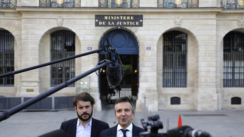 Armed Police Raid French Ministry Of Justice, Minister Targeted In ...