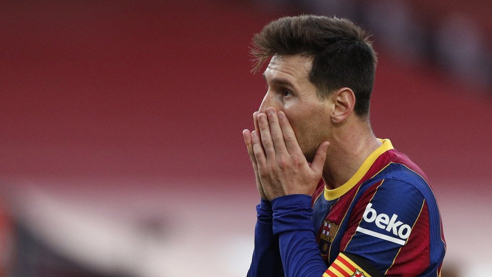 A Messi situation: Barcelona could LOSE free agent Lionel Messi as club ...