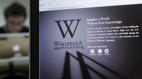 FILE PHOTO. Wikipedia's blacked out opening page protests against proposed legislation on online piracy in  2012. ©REUTERS / Yves Herman
