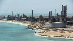 China buys less Saudi crude as it slams the brakes on oil imports